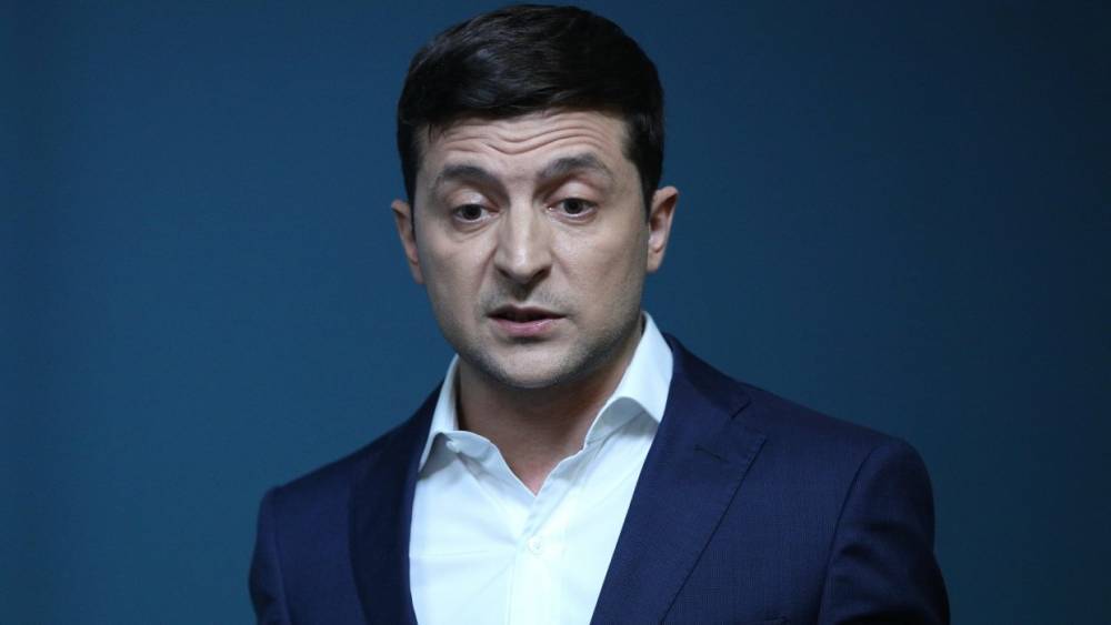 Владимир Зеленский - Арсен Аваков - Ренат Кузьмин - Олеся Бузин - Зеленский отказался встречаться с матерью убитого Бузины - riafan.ru - Украина - Киев