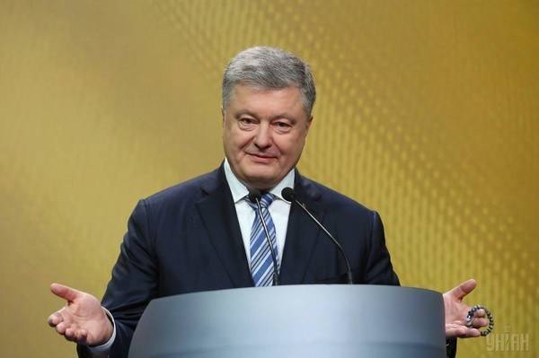 Петр Порошенко - Срочно: Порошенко сменил имя и фамилию. У него несколько имен и 5 паспортов - elise.com.ua - Украина - Англия - Молдавия