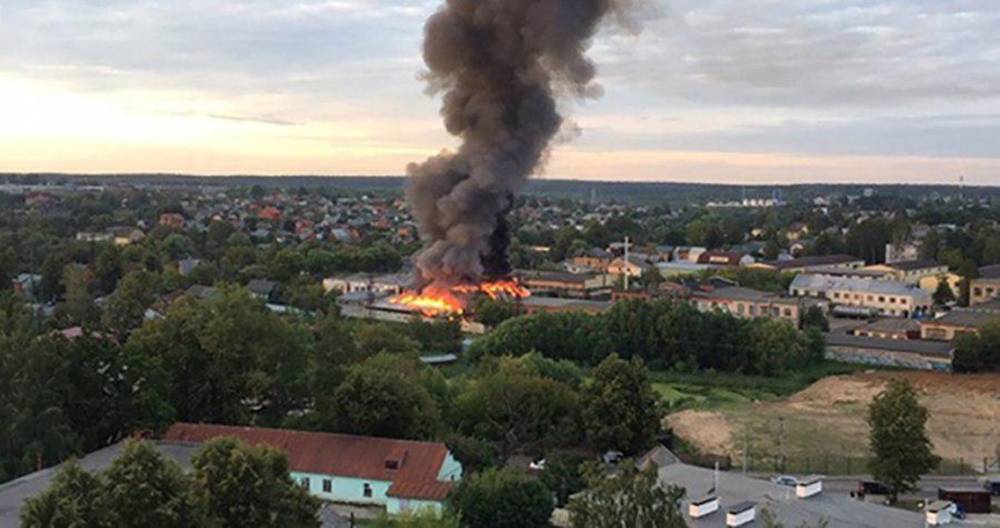 Открытое горение в ангаре завода в Наро-Фоминске ликвидировано - m24.ru - Россия - Фоминск