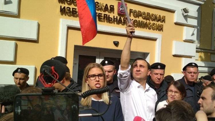 Николай Стариков - Пучков уверен, что оппозиция устроила незаконный митинг с целью спровоцировать ОМОН - polit.info - Москва - Россия
