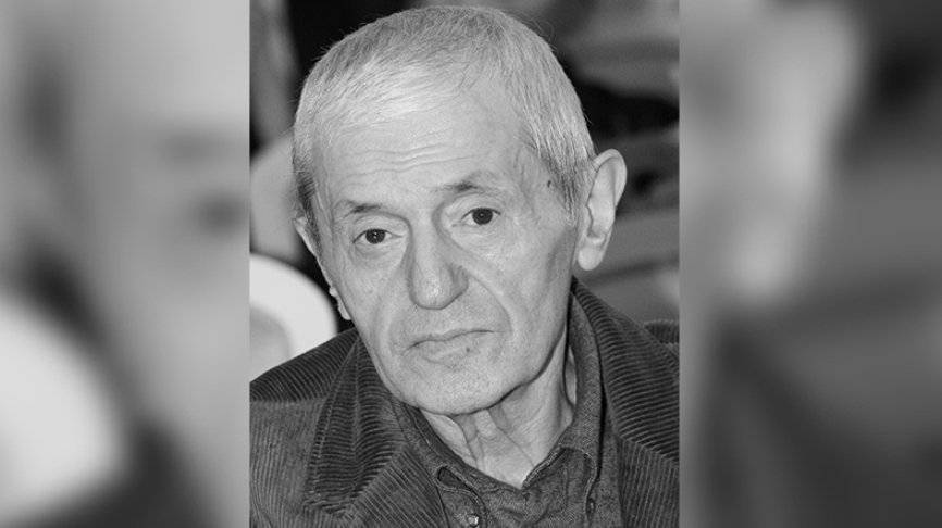 Екатерина II - Поэт Виктор Соснора скончался в Петербурге - riafan.ru - Санкт-Петербург