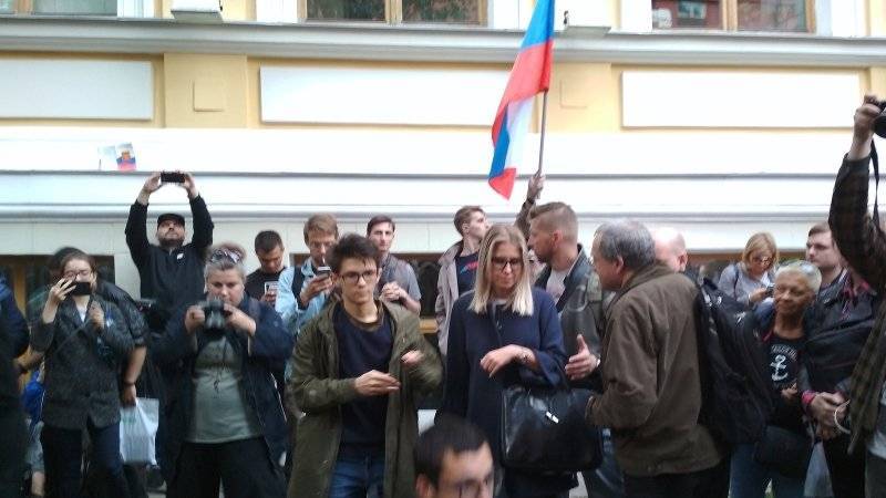 Илья Яшин - Соболь провоцировала участников митинга на конфликт с полицией - polit.info - Москва - Москва