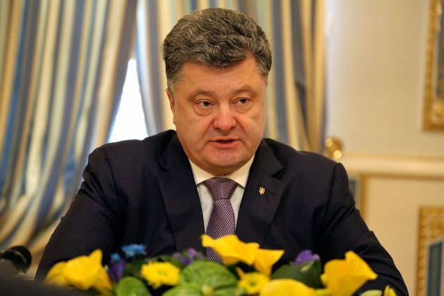 Владимир Зеленский - Петр Порошенко - Андрей Портнов - Виктор Янукович - Юрий Луценко - Эксперт высказался о возможности массовых арестов в окружении Порошенко - aif.ru - Украина