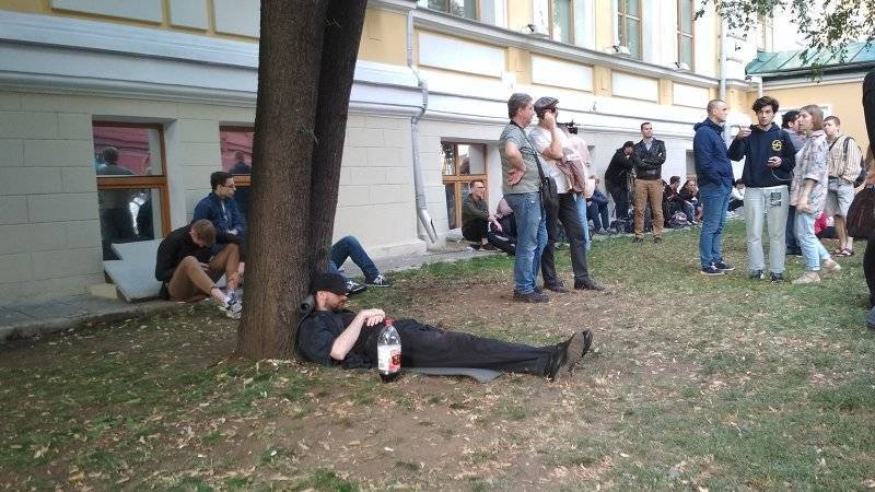 Политолог объяснил, что митингом «за Соболь» оппозиция хотела привлечь к себе внимание - polit.info - Москва