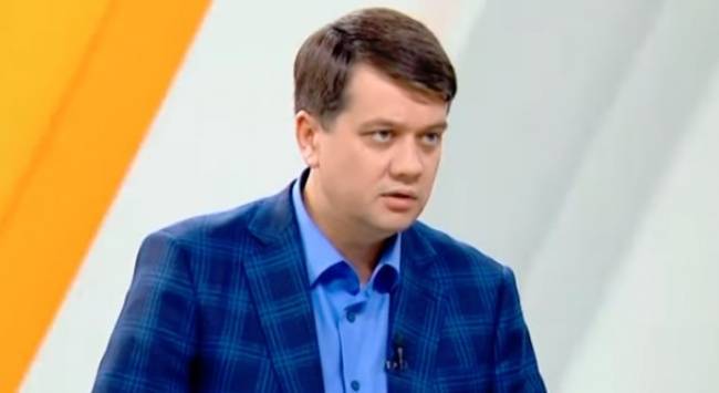 Владимир Зеленский - Дмитрий Разумков - Глава партии Зеленского: Переговоры по Донбассу нужно вести без ЛНР и ДНР — Новости политики, Новости Украины — EADaily - eadaily.com - Москва - Россия - США - Украина - Киев - Вашингтон - ДНР - Донецк - ЛНР - Луганск