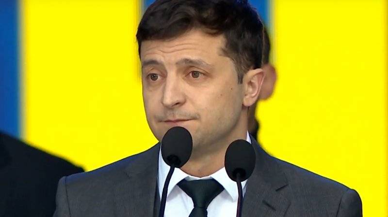 Владимир Зеленский - Руслан Бортник - Концентрация власти и уверенность Зеленского помогут снятию блокады Крыма и Донбасса - polit.info - Москва - Россия - Украина - Киев - Крым - ДНР - ЛНР - Донбасс - Крым