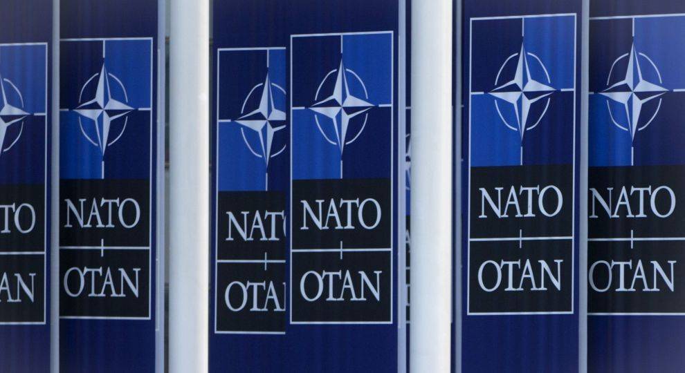 Йенс Столтенберг - Владимир Брутер - В НАТО объявили информационную войну Москве - news-front.info - Россия