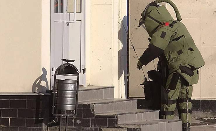 На&nbsp;электронную почту БРСМ поступило сообщение о&nbsp;заложенных бомбах, в&nbsp;Гомеле эвакуируют людей&nbsp;— фотофакт - gomel.today - Россия - Белоруссия - Минск - Гомель