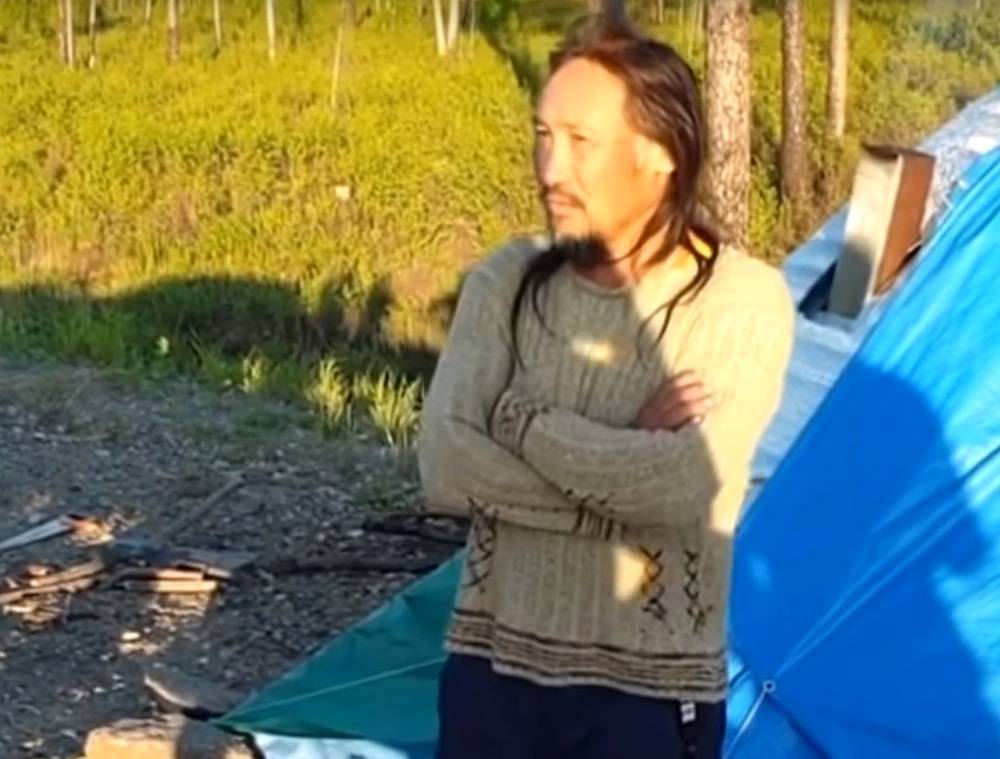 Владимир Путин - Александр Габышев - Жанна Дарк - Якутский шаман, готовый «изгонять» Путина, приближается к Бурятии - infpol.ru - Москва - Иркутская обл. - респ. Саха - респ.Бурятия - Чита