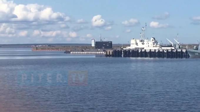 Очевидцам удалось снять поближе подводную лодку "Владикавказ" в Кронштадте - piter.tv - Санкт-Петербург - Владикавказ - Кронштадт