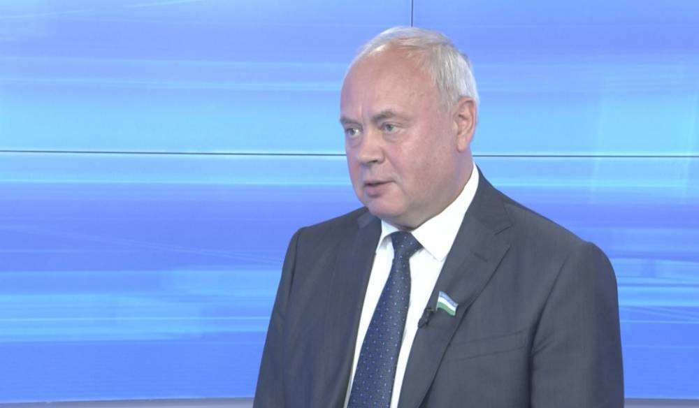 Радий Хабиров - Константин Толкачев - В Уфе подвели итоги работы Госсобрания Башкирии в весеннюю сессию - bash.news - Россия