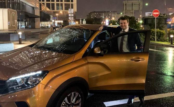Максим Орешкин - Министр РФ прибыл на форум моногородов в Тольятти на LADA XRAY - autostat.ru - Москва - Россия - Нижний Новгород - Казань - Самара - Чебоксары - Тольятти