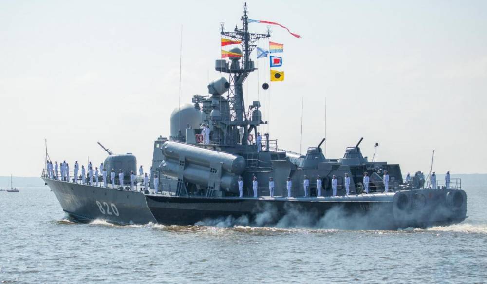 Репетиции парада ко Дню ВМФ ограничат движение транспорта и разведут мосты - gorod-plus.tv - Санкт-Петербург - Благовещенск
