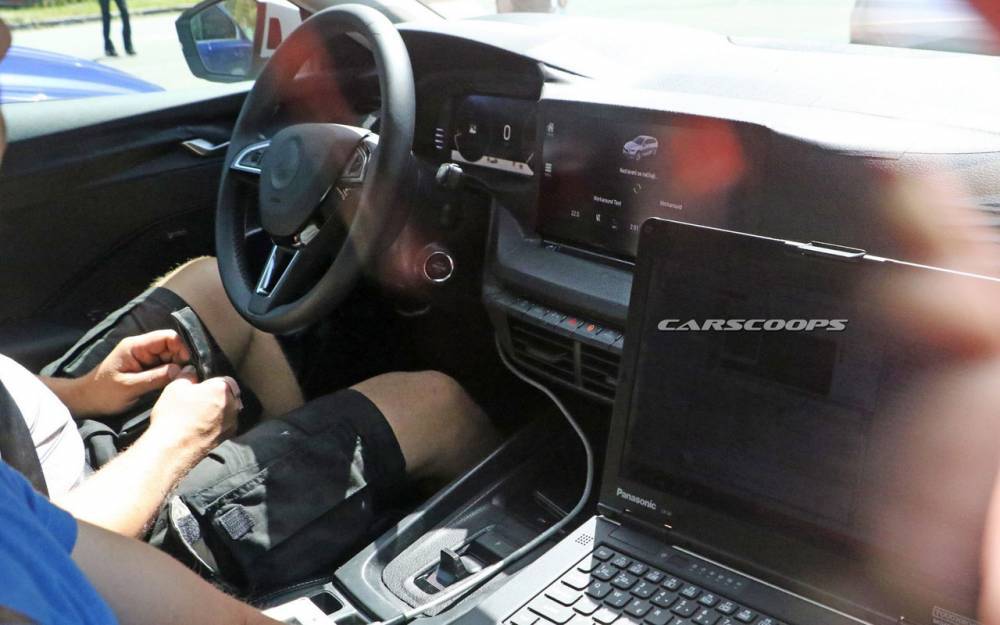 Первые фото салона новой Skoda Octavia&nbsp;— журнал За&nbsp;рулем - zr.ru