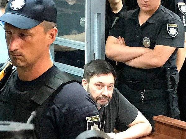 Владимир Путин - Юрий Луценко - Кирилл Вышинский - Ирина Геращенко - Генпрокурор Украины отказался обменять Вышинского из-за его гражданства - polit.ru - Россия - Украина