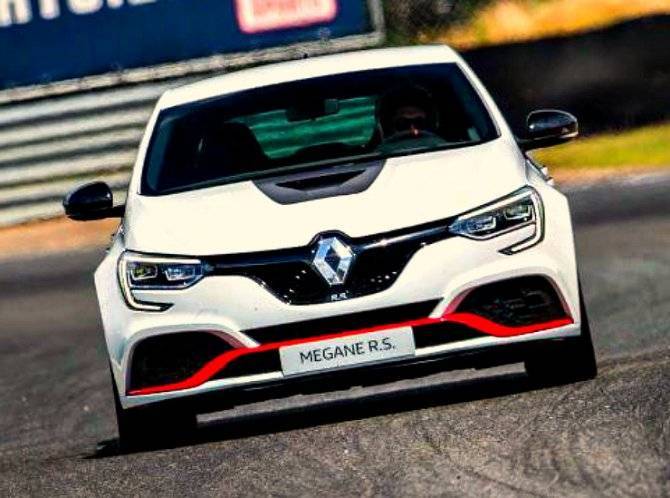 Даниэль Риккардо - Гудвуд-2019: представлен Renault Megane RS Trophy-R - самый быстрый автомобиль Нюрбургринга - usedcars.ru