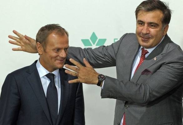Владимир Путин - Оливер Стоун - Дональд Туск - Грузия: Дональд Туск улетел, постсоветское «счастье» осталось — Новости политики, Новости России — EADaily - eadaily.com - Россия