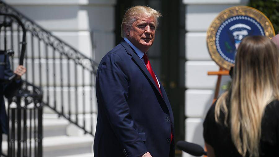 Дональд Трамп - Нэнси Пелоси - Трамп ответил на обвинения в расизме предложением покинуть США - iz.ru - США