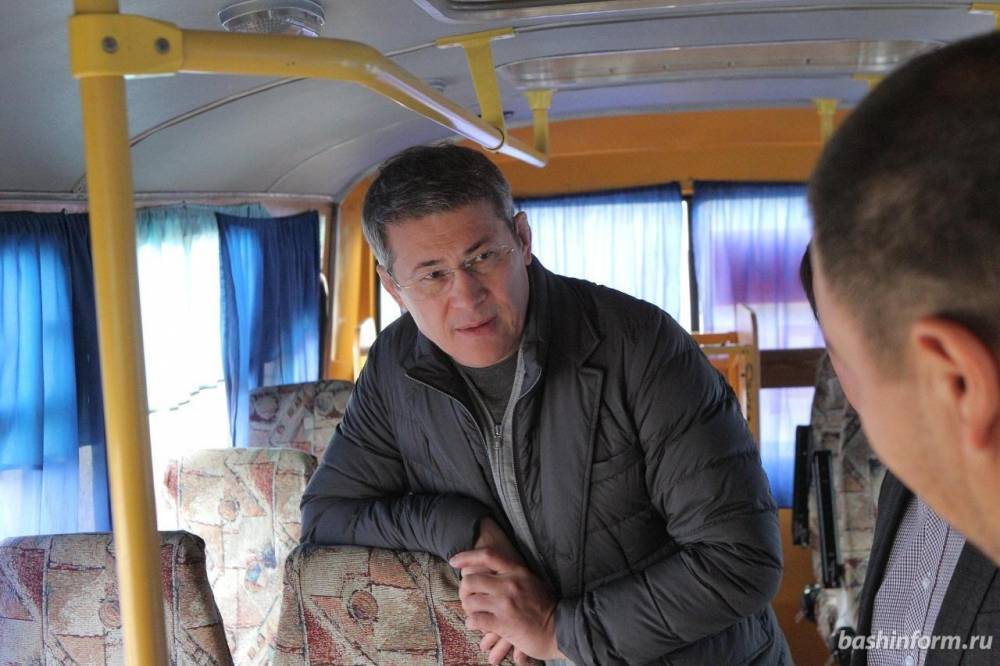 Радий Хабиров - Радий Хабиров: На первом месте при перевозке школьников должна быть их безопасность // ЭКОНОМИКА|ДЕНЬГИ | новости башинформ.рф - bashinform.ru - Башкирия - Уфа
