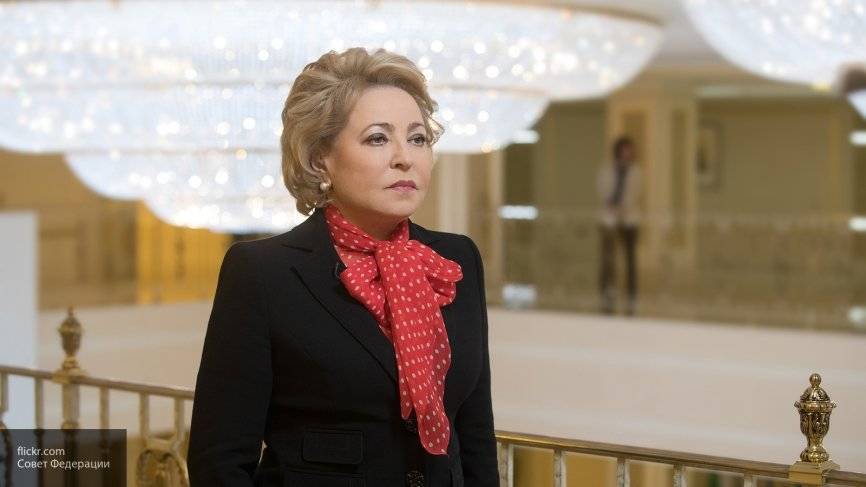 Валентина Матвиенко - Эксперты рабочей группы изучат вопрос об использовании учащимися телефонов в школах - newinform.com