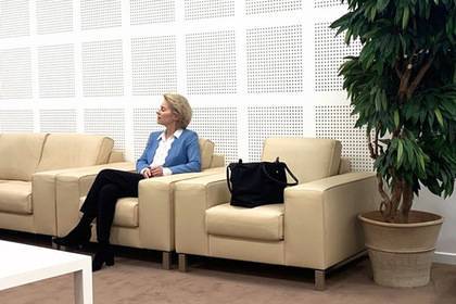 Ангела Меркель - Давид Сассоли - Министр обороны Германии объявила об отставке - lenta.ru - Англия - Лондон - Германия - Брюссель - Ляйен
