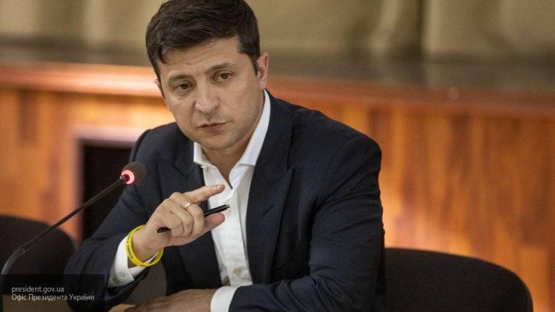 Владимир Зеленский - Петр Порошенко - Олесь Каштанов - Зеленский решил заменить послов Украины в 12 государствах - nation-news.ru - США - Украина