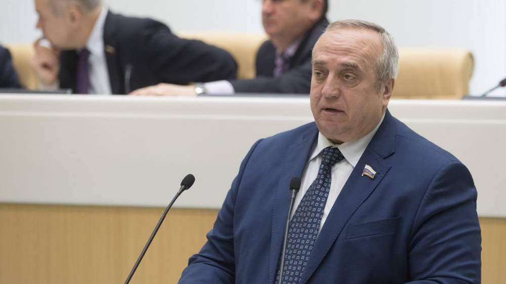 Виктор Янукович - Франц Клинцевич - Александр Турчинов - Клинцевич усомнился в психическом здоровье Турчинова после его слов о Крымском мосту - riafan.ru - Москва - Россия - Украина - Киев