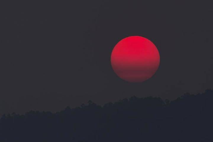 Астроном рассказала, когда россияне увидят «кровавую» Луну - vm.ru - Россия