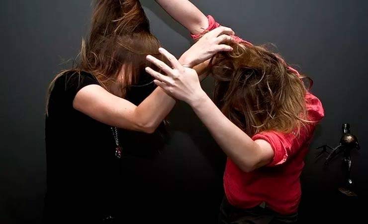 «Была заносчивой, раздражала»: две 16-летние девочки из&nbsp;Архангельска зверски изуродовали и&nbsp;задушили сверстницу - gomel.today - Россия - Архангельск