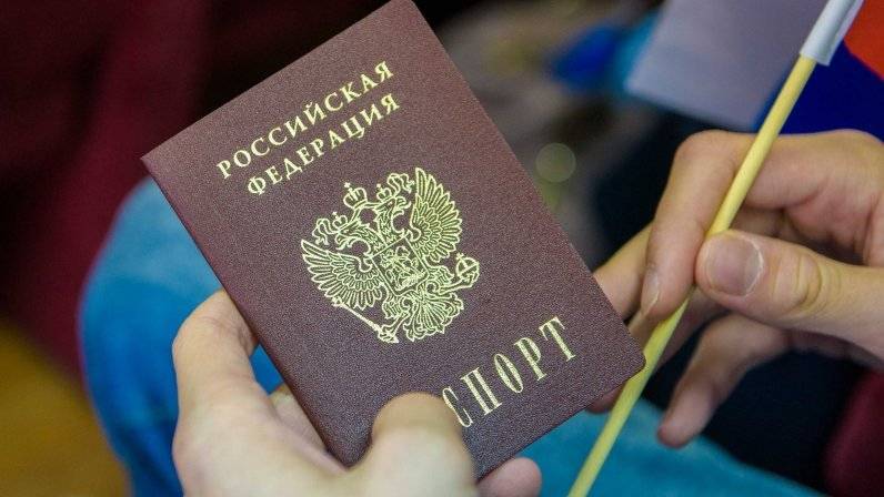 Владимир Путин - Христя Фриланд - Российские загранпаспорта жителей ДНР и ЛНР не содержат данных об их месте жительства - riafan.ru - Москва - Россия - Украина - Луганская обл. - ДНР - Канада - ЛНР - Донбасс - Брюссель