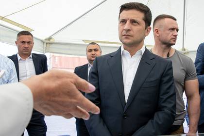 Дональд Трамп - Владимир Зеленский - Владимир Путин - Ангела Меркель - Тереза Мэй - Вадим Пристайко - На Украине задумались о новых экспериментах над переговорами по Донбассу - lenta.ru - Россия - США - Киев - Вашингтон - Крым - Англия - Лондон - Германия - Франция - Польша - Канада