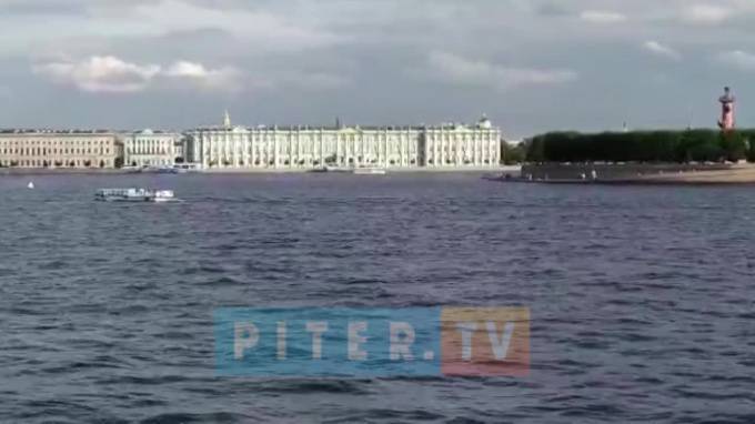 В Росморречфлоте прокомментировали ситуацию с "жесткой швартовкой" "Метеора" - piter.tv - Санкт-Петербург