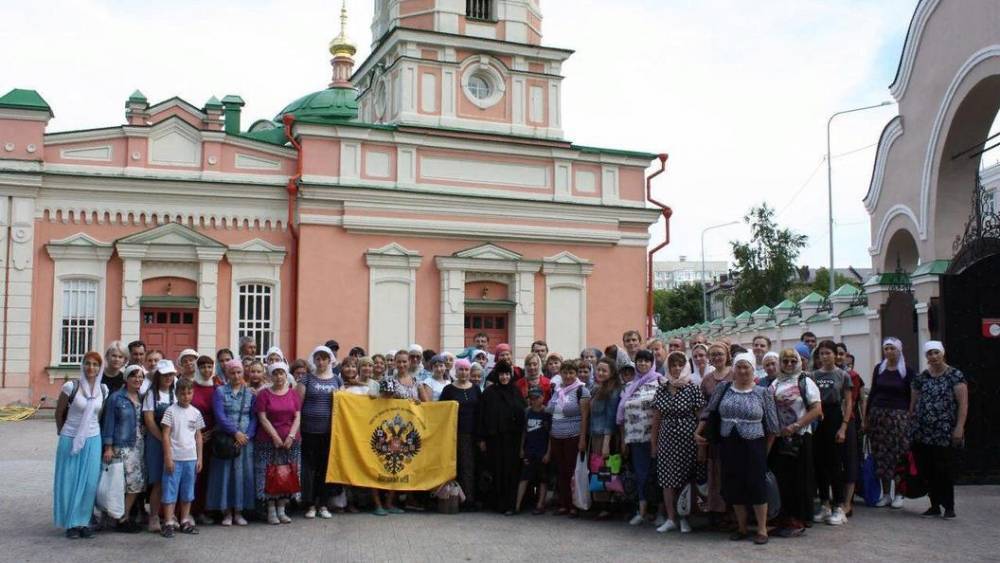 Паломники из Тюмени отправились на Царский Крестный ход в Екатеринбург вместе с "Двуглавым орлом" - tsargrad.tv - Россия - Екатеринбург - Тюмень - Русь - Российская Империя