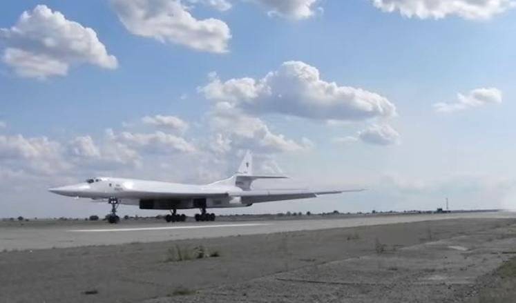 Видео полета ракетоносцев Ту-160 над Балтийским морем появилось в сети - politexpert.net - Россия - Швеция - Финляндия - Дания