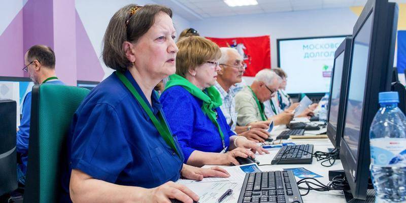 Россияне оценили возможность переобучения в предпенсионном возрасте - vm.ru - Россия - Красноярский край - Башкирия - Краснодарский край - респ. Татарстан - Саратовская обл. - Ростовская обл. - Свердловская обл. - Тамбовская обл. - Ставрополье - Пензенская обл.
