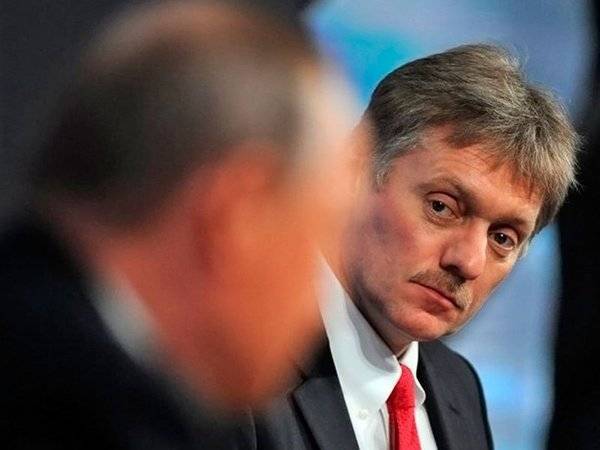 Владимир Путин - Дмитрий Песков - Песков не стал исключать вероятность проведения кампании по дезинформации - polit.ru - Россия - США - Англия - Великобритания