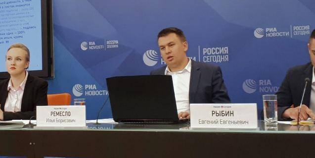 Сергей Митрохин - Леонид Волков - Илья Ремесло - Юрист Ремесло нашел "мертвые души" в подписях за Митрохина - ruposters.ru - Москва