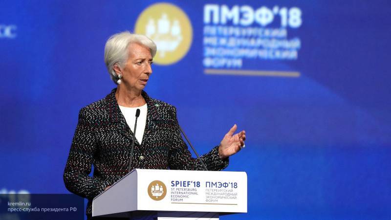 Кристин Лагард - Кристина Амелина - Кристин Лагард заявила, что подает в отставку с поста директора-распорядителя МВФ - nation-news.ru - Брюссель