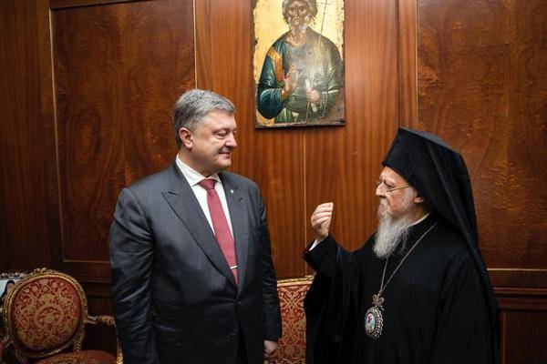 Петро Порошенко - Варфоломієві обридла Церква «малинових піджаків» - argumentua.com - Україна - місто Москва