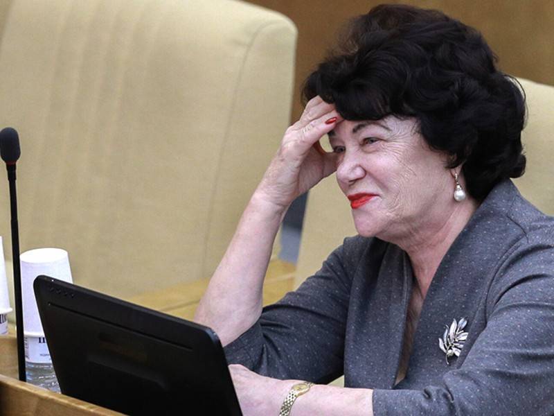 Анна Кузнецова - Валентина Матвиенко - В Госдуме заподозрили приёмных родителей в меркантильности - news.ru - Россия