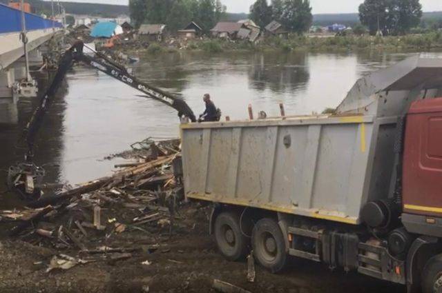 В Тулуне завершен разбор завалов после паводка - aif.ru - Иркутская обл. - Тулун