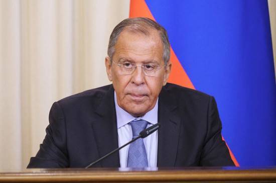 Владимир Путин - Сергей Лавров - Лавров: Россия не навязывает гражданство жителям Донбасса - pnp.ru - Москва - Россия - Киев - обл. Донецкая - Луганская обл. - Румыния - Венгрия - Польша - Ростовская обл. - Донбасс