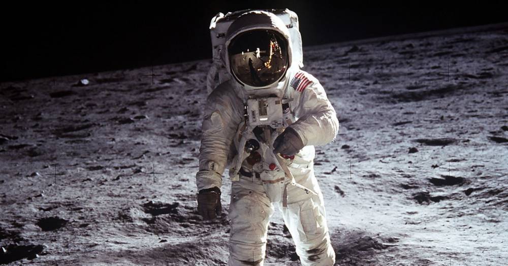 Астронавты NASA неуклюже падают на&nbsp;Луне: забавная подборка - popmech.ru