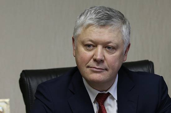 Василий Пискарев - Освобождение сельских депутатов от ежегодного заполнения деклараций упростит их работу, считает Пискарев - pnp.ru