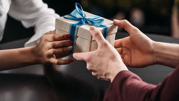 Александр Асмолов - Эксперты рассказали, когда нужно делать подарки — Информационное Агентство "365 дней" - 365news.biz - Москва