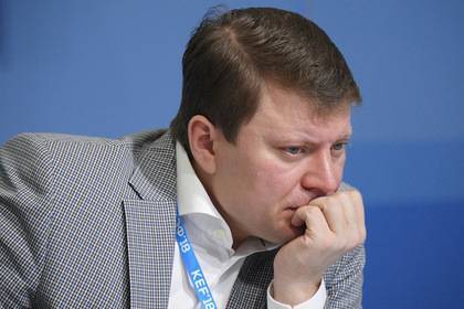 Александр Беглов - Сергей Еремин - Российский мэр подарил чиновникам «подметалки-погоняйки» - lenta.ru - Санкт-Петербург - Красноярск