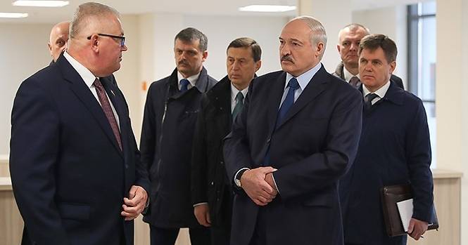 Игорь Карпенко - "Карпенко присвоил себе полномочия президента". Министр образования возглавит избирательный штаб Лукашенко? - udf.by