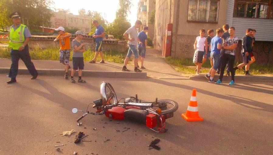 Юный мотоциклист сбил 5-летнего малыша под Смоленском - readovka.ru - Смоленская обл.