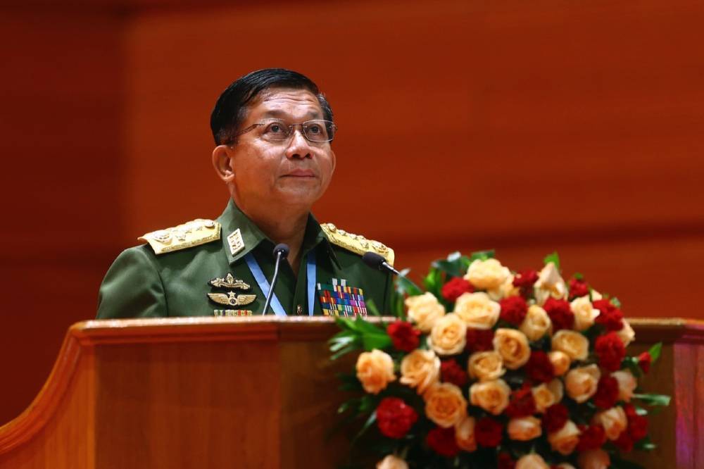 Майк Помпео - США ввели санкции против главнокомандующего ВС Мьянмы, которого обвиняют в причастности к внесудебным казням мусульман-рохинджа - rtvi.com - США - Бирма - Бангладеш
