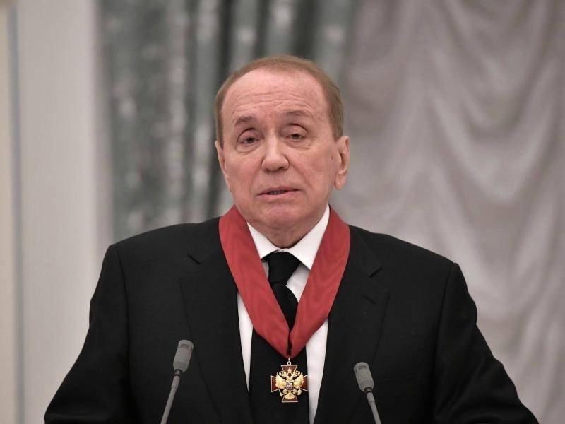 Дмитрий Иванов - Александр Масляков - Империя Масляковых под ударом. "АМиК" могут лишить прав на КВН - sobesednik.ru - Москва - Россия